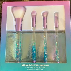 MerMaid Glitter Brush Set